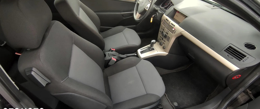 Opel Astra cena 17400 przebieg: 226000, rok produkcji 2008 z Błonie małe 154